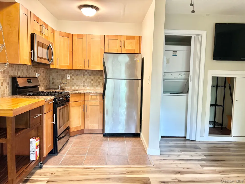 325 Mclean Avenue #15 Yonkers, NY 10705
