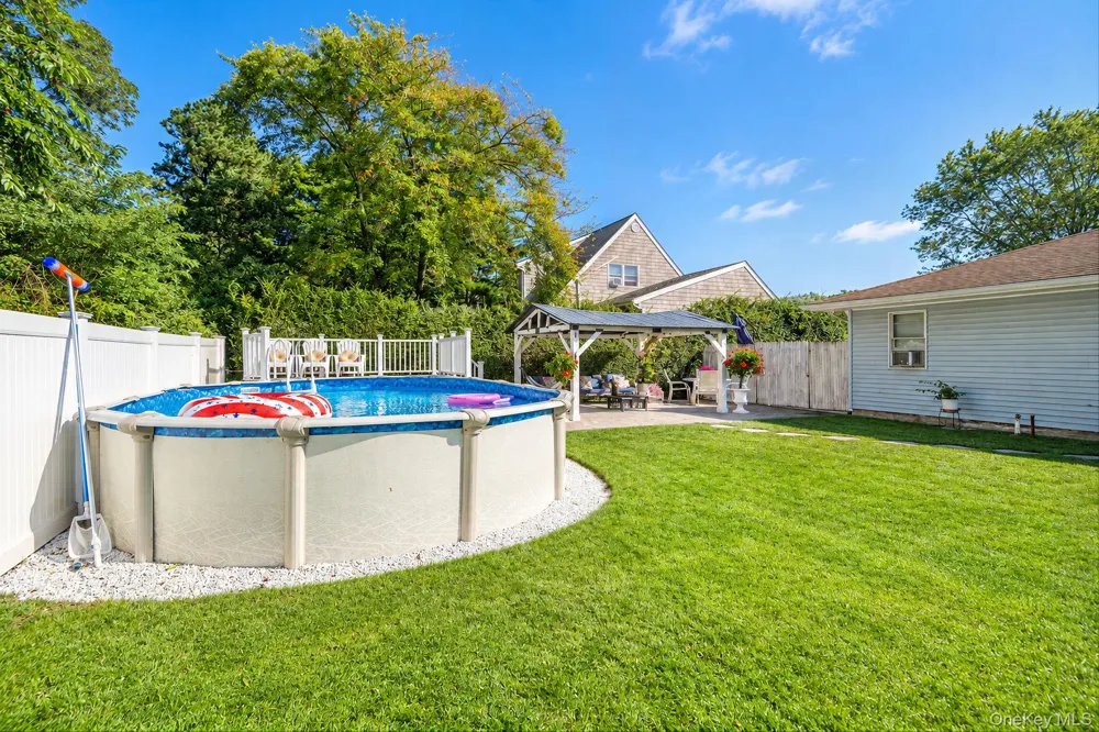 542 Agamemnon Avenue Bellport, NY 11713