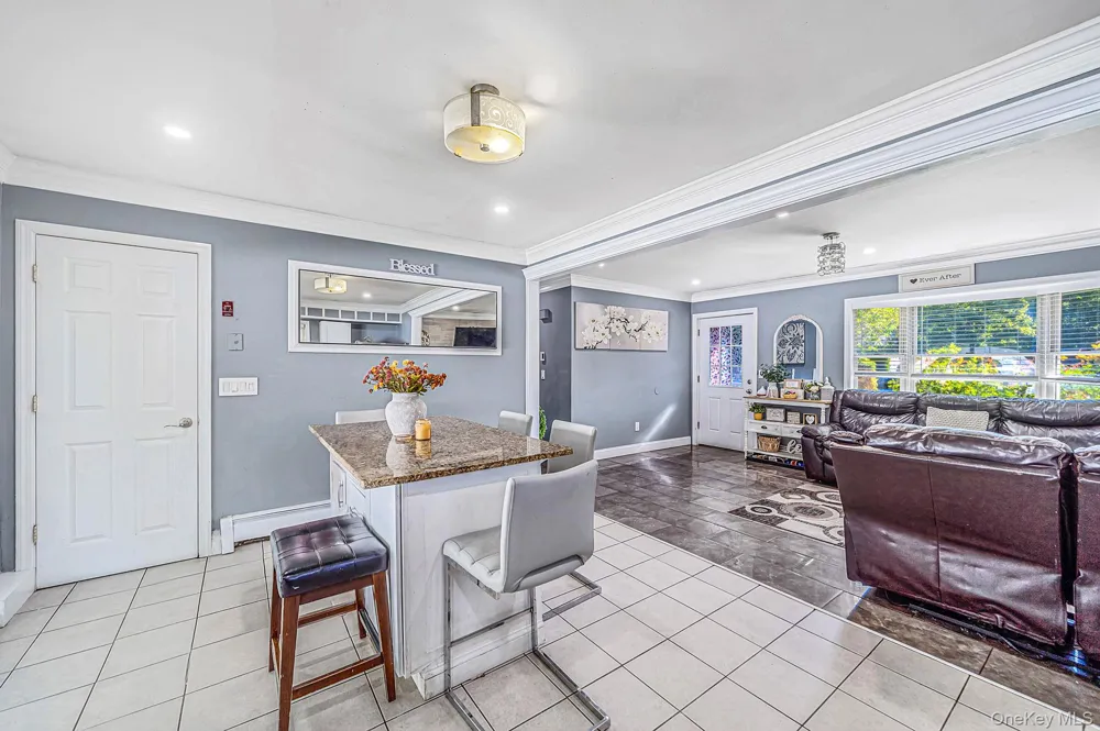 542 Agamemnon Avenue Bellport, NY 11713