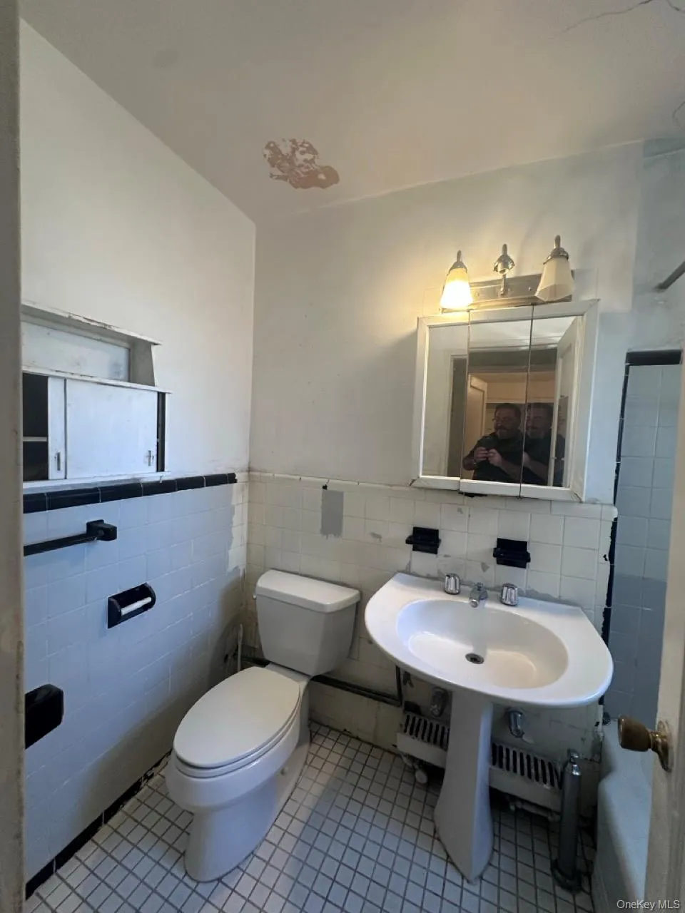 68-15 150 STREET #209 Kew Garden Hills, NY 11367