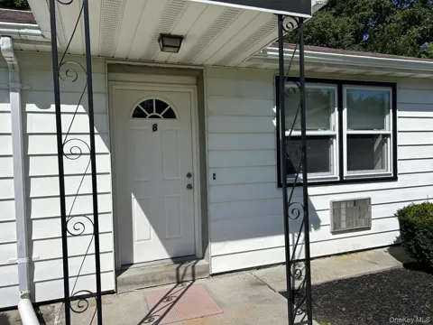 635 South Street #8