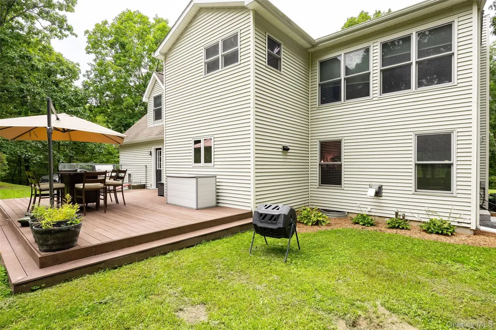 428 Clinton Hollow Road Salt Point, NY 12578