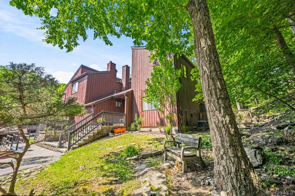 13 Redwood Drive Highland Mills, NY 10930