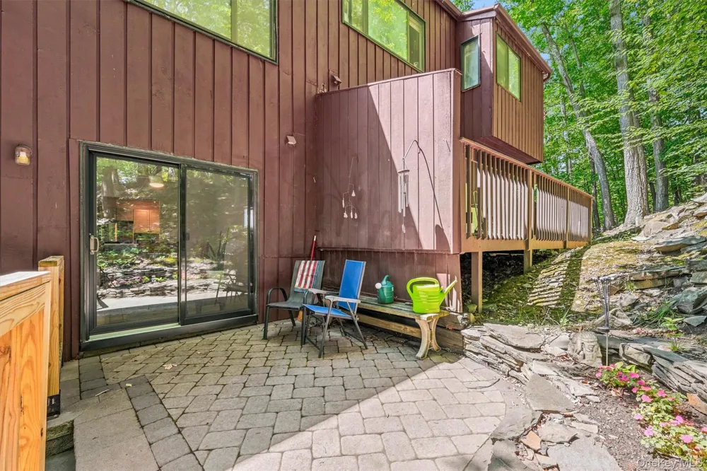 13 Redwood Drive Highland Mills, NY 10930