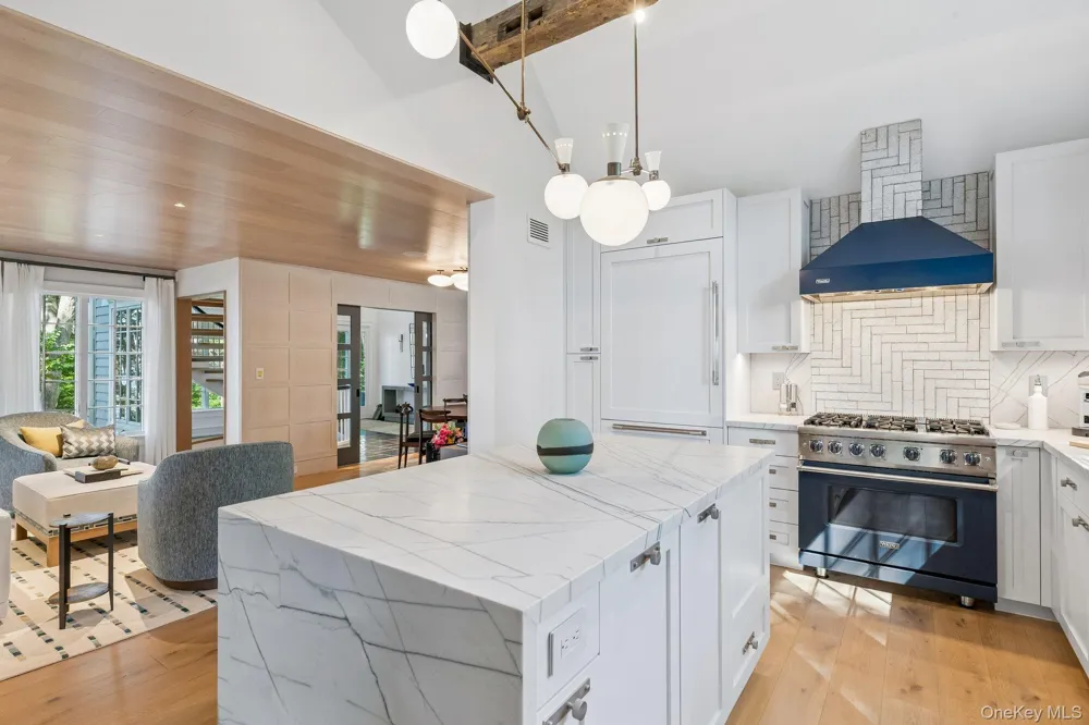 31 Thompson Lane Head Of The Harbor, NY 11780