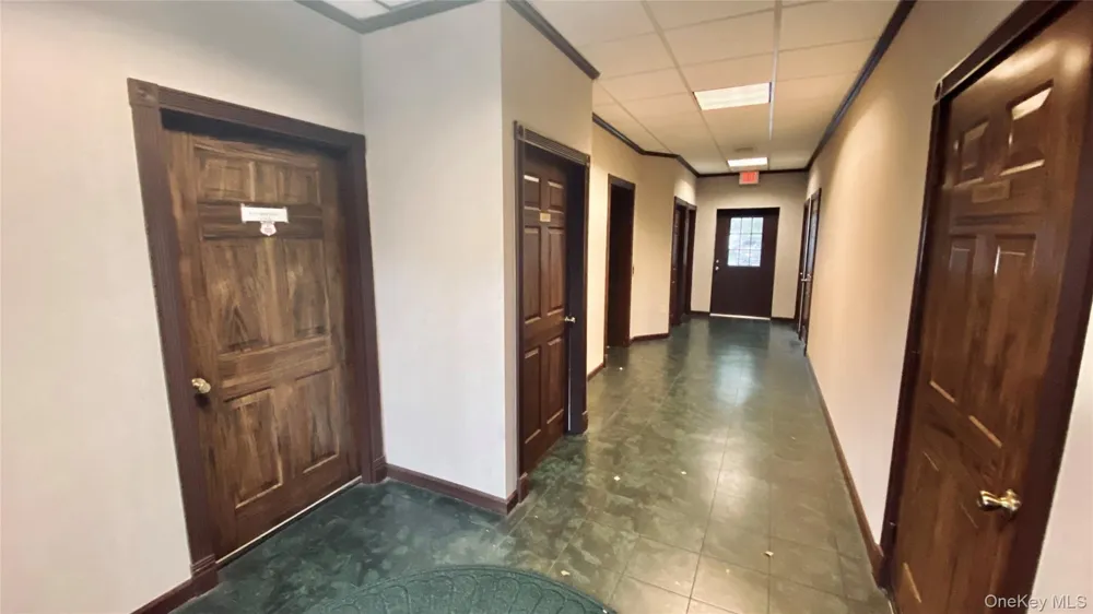 77 Broadway #1 Amityville, NY 11701