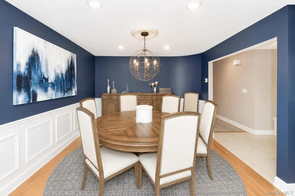 88 Dix Highway Dix Hills, NY 11746