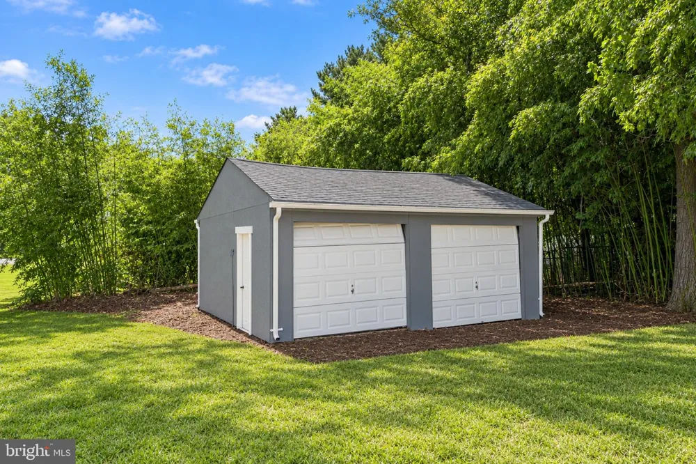 20 DONNA DRIVE Pedricktown, NJ 08067