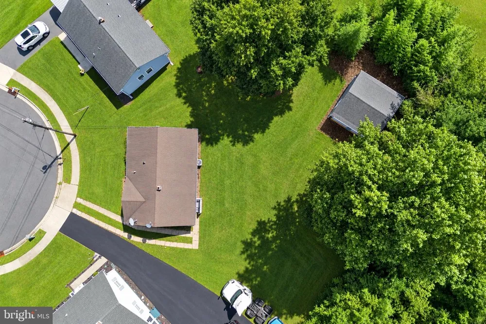 20 DONNA DRIVE Pedricktown, NJ 08067