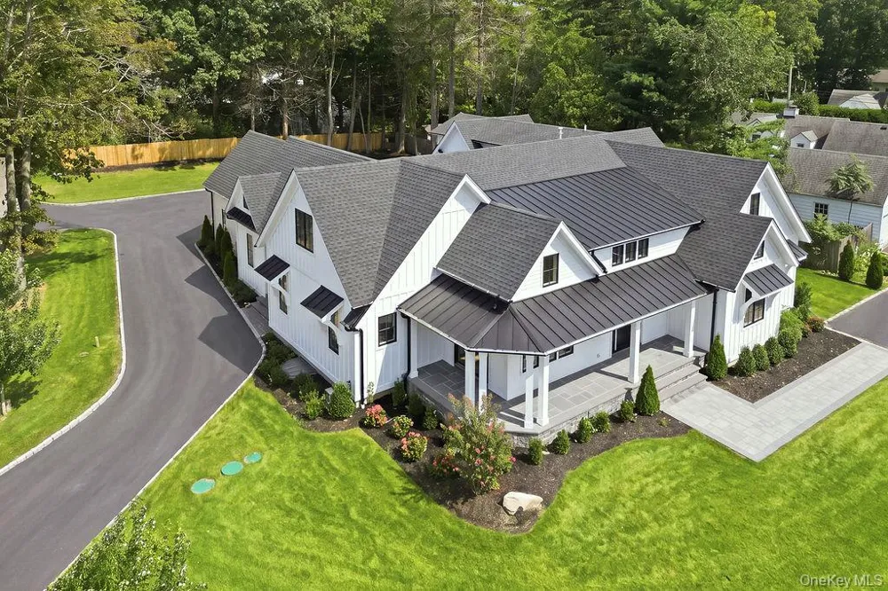1 Timothy Lane Huntington Station, NY 11746
