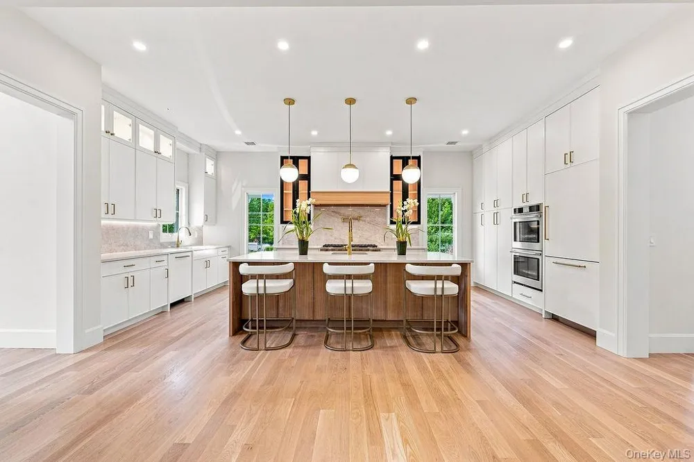 1 Timothy Lane Huntington Station, NY 11746