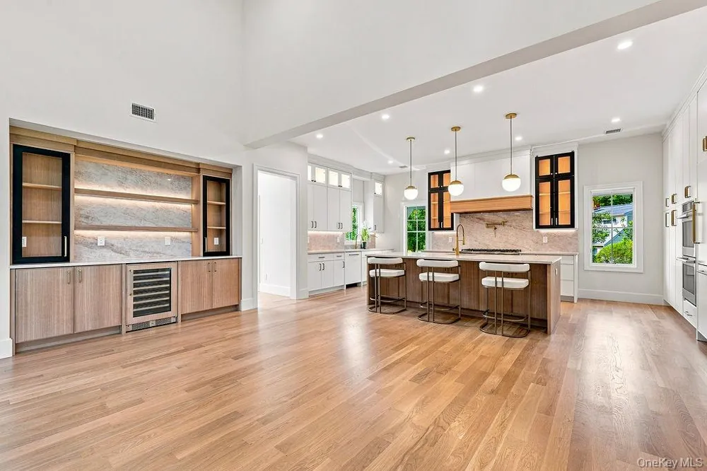 1 Timothy Lane Huntington Station, NY 11746