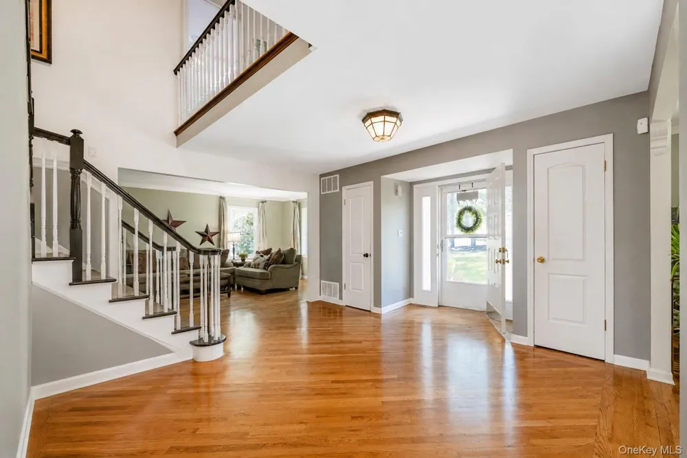 71 Westchester Drive Rocky Point, NY 11778