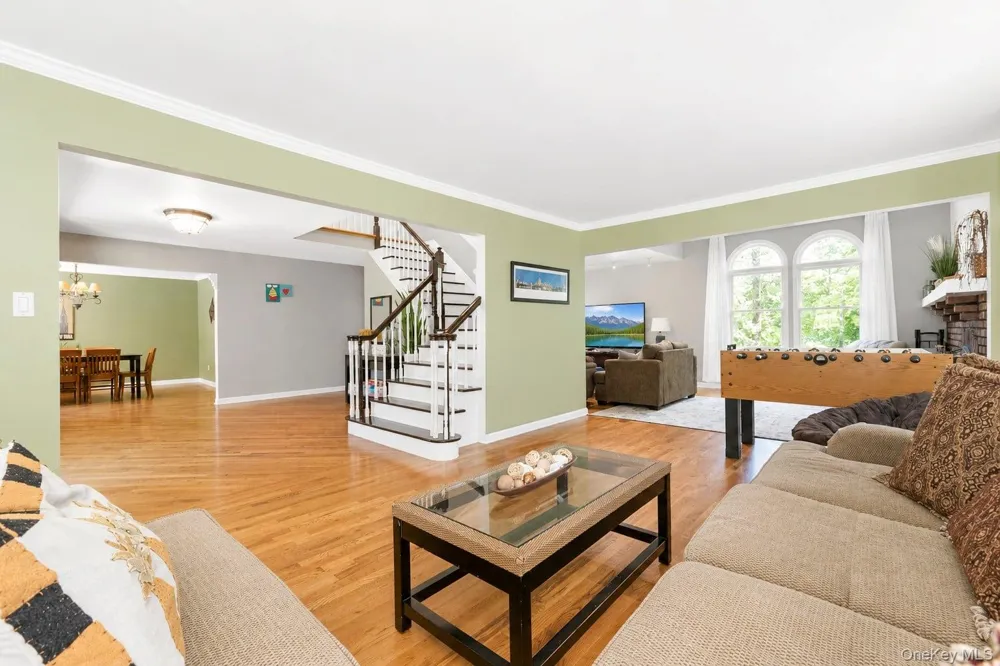 71 Westchester Drive Rocky Point, NY 11778
