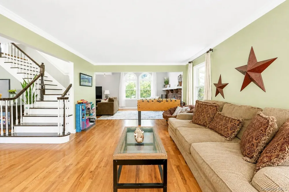 71 Westchester Drive Rocky Point, NY 11778