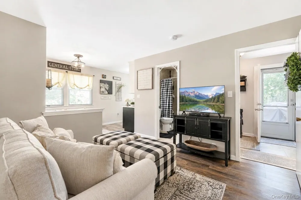 71 Westchester Drive Rocky Point, NY 11778