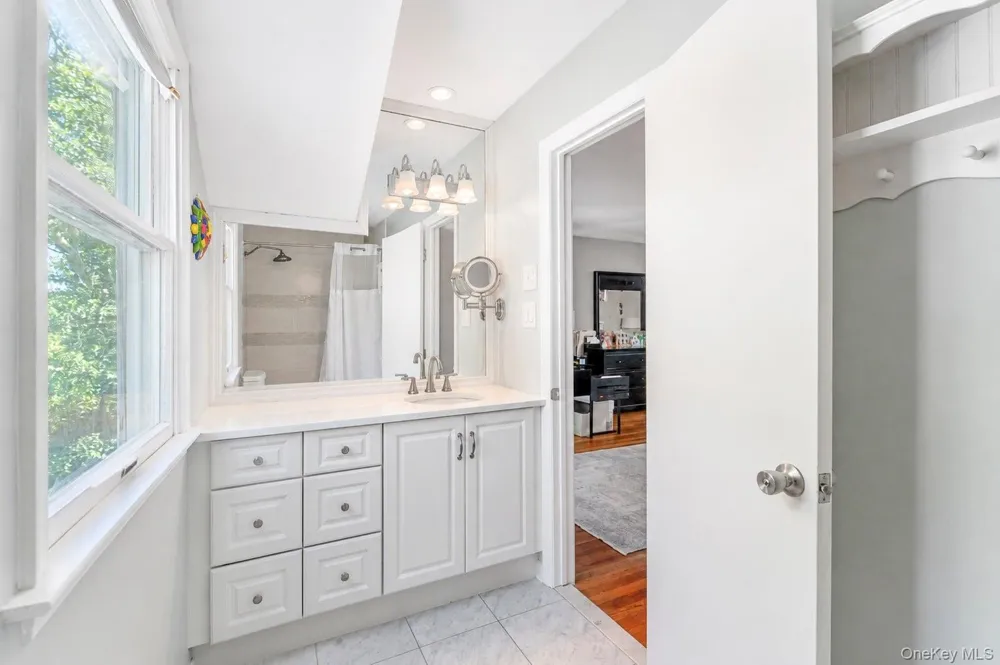 71 Westchester Drive Rocky Point, NY 11778