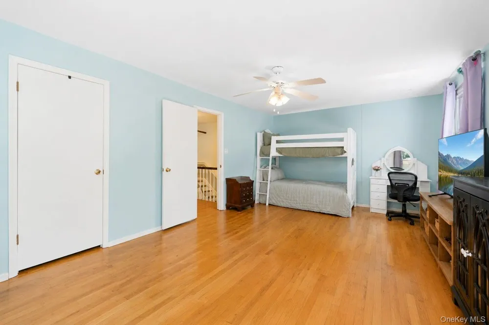 71 Westchester Drive Rocky Point, NY 11778