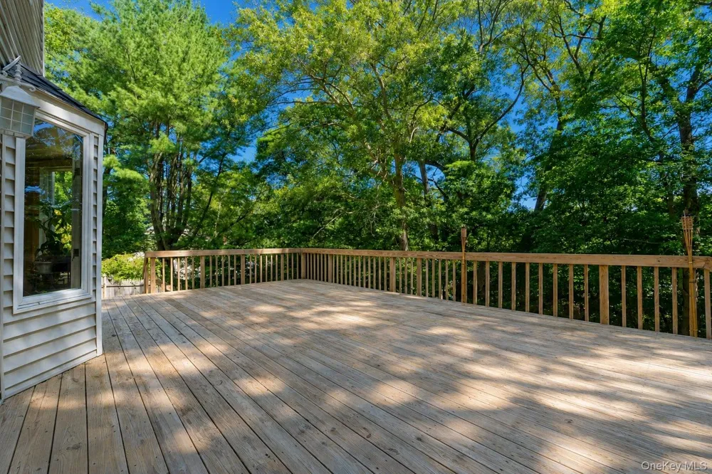 71 Westchester Drive Rocky Point, NY 11778