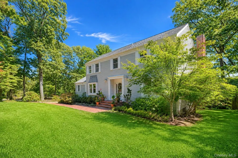 71 Westchester Drive Rocky Point, NY 11778