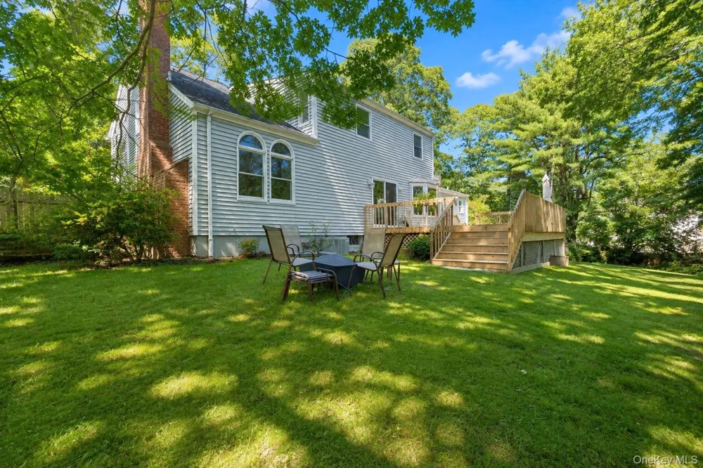 71 Westchester Drive Rocky Point, NY 11778