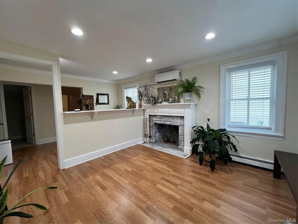 6278 Northern Boulevard #1 East Norwich, NY 11732