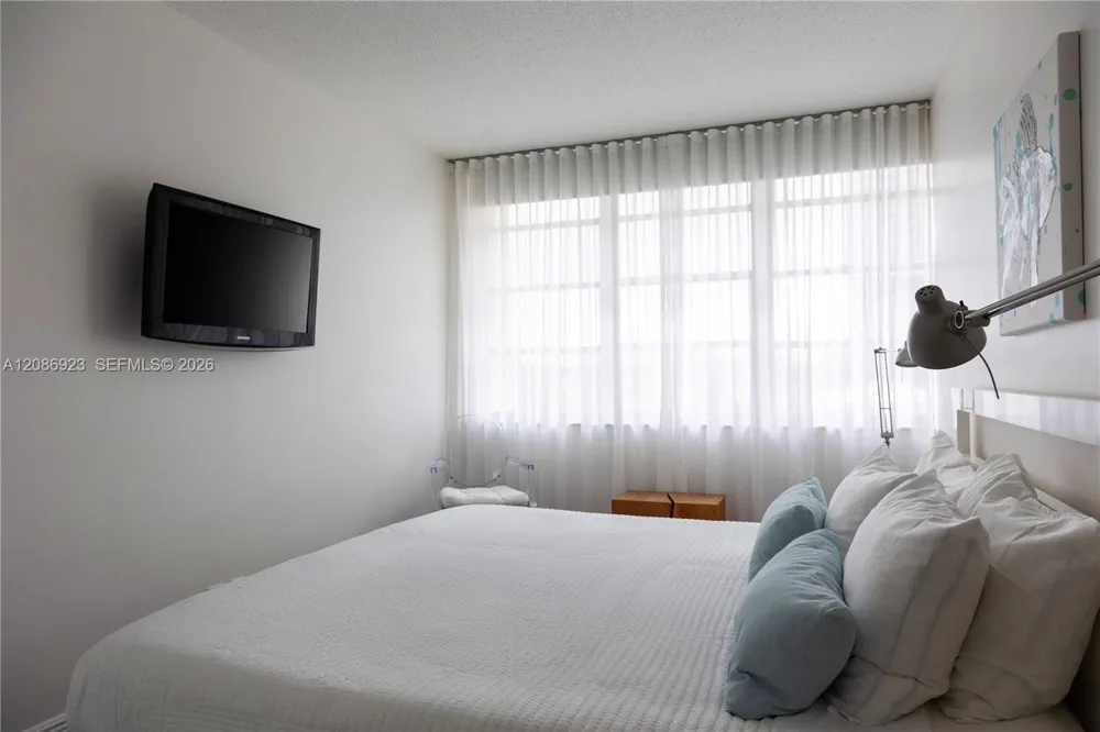 1817 S Ocean Dr #320 Hallandale Beach, FL 33009