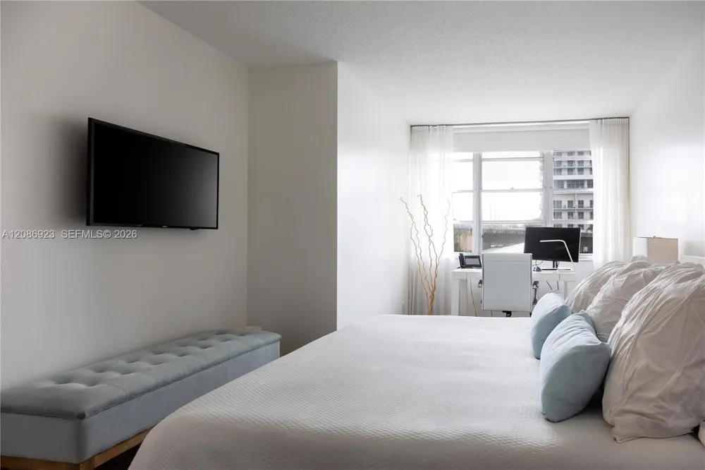 1817 S Ocean Dr #320 Hallandale Beach, FL 33009