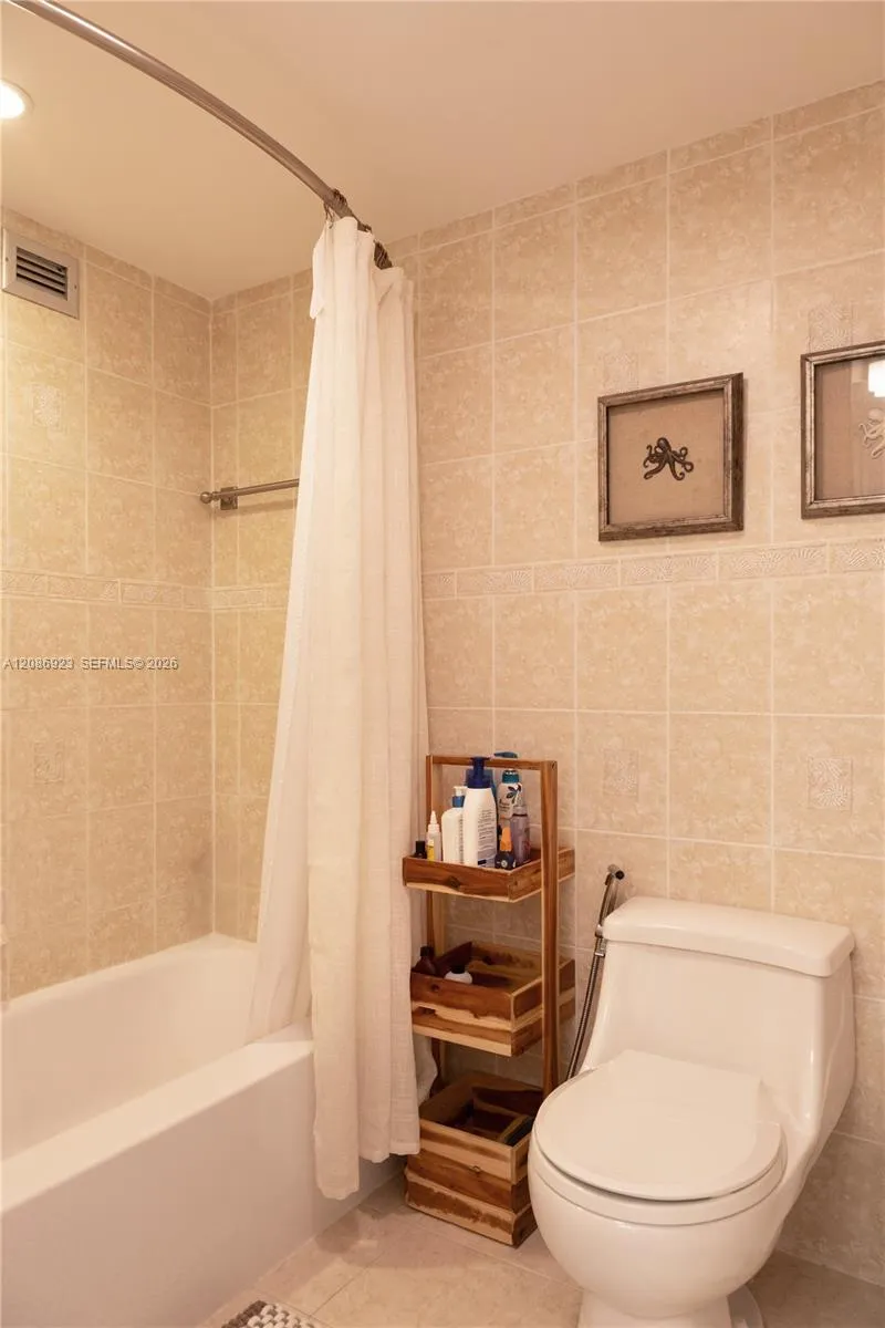 1817 S Ocean Dr #320 Hallandale Beach, FL 33009