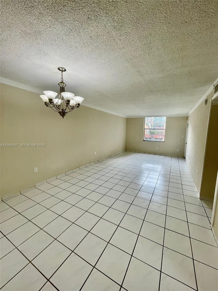 5625 W 20th Ave #215 Hialeah, FL 33012