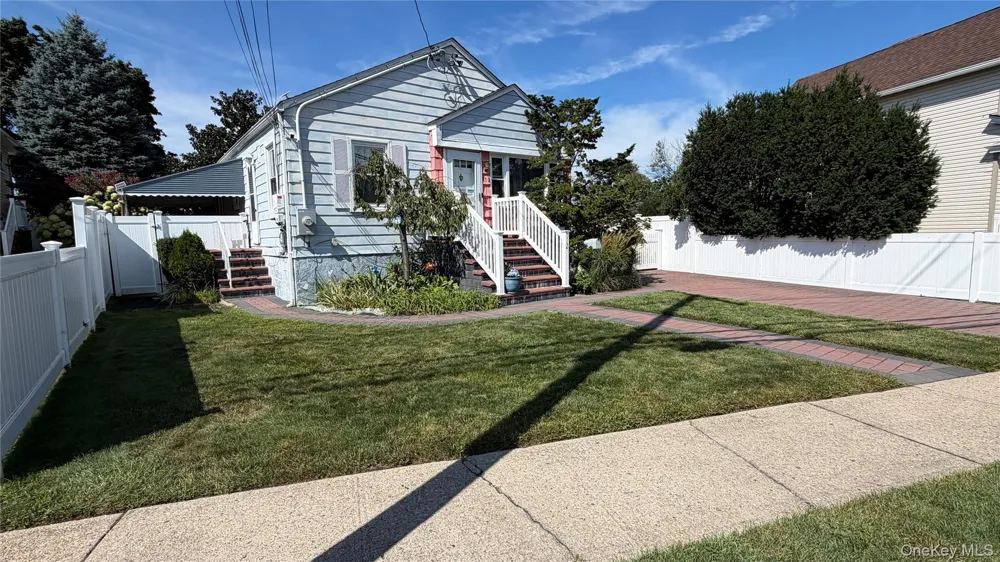 112 Morgan Street Hicksville, NY 11801