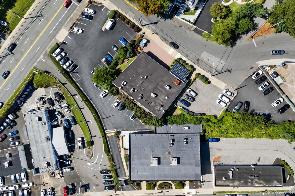 2455 Central Park Avenue Yonkers, NY 10710