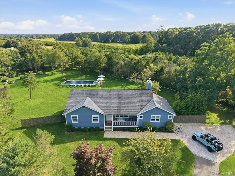 2737 Rocky Point Road East Marion, NY 11939