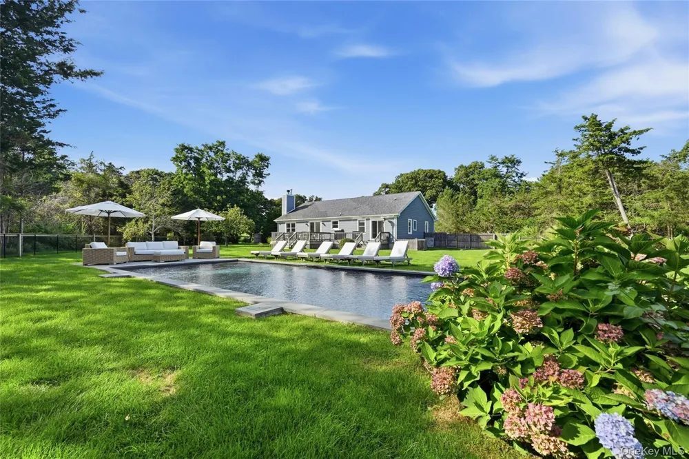 2737 Rocky Point Road East Marion, NY 11939