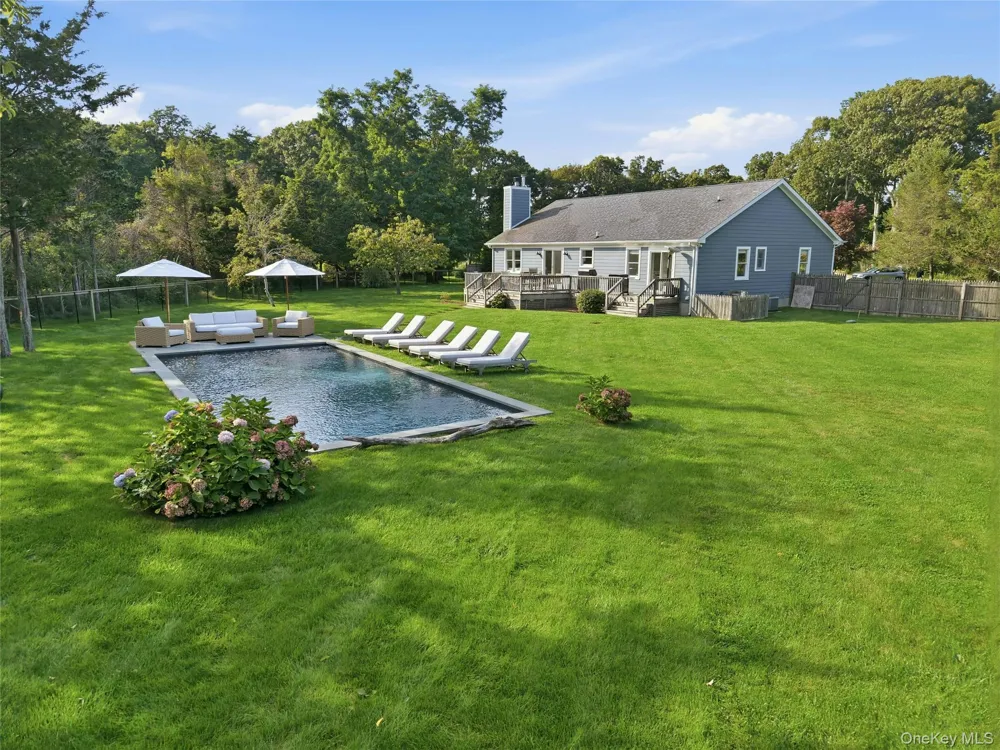 2737 Rocky Point Road East Marion, NY 11939