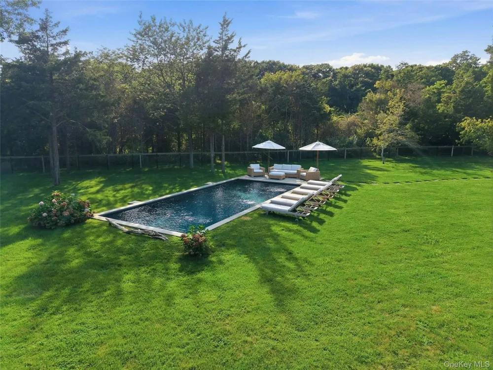 2737 Rocky Point Road East Marion, NY 11939