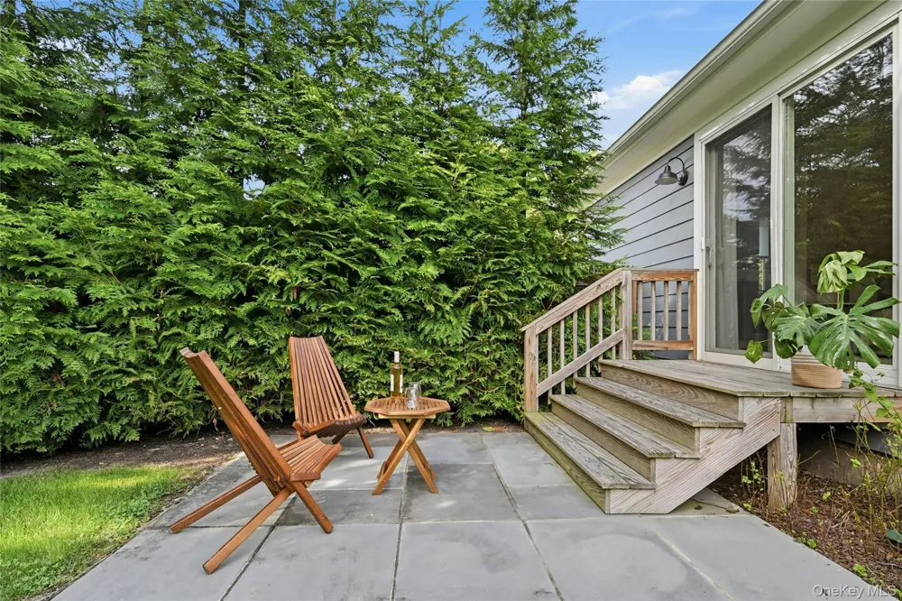 2737 Rocky Point Road East Marion, NY 11939