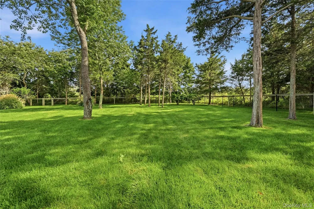 2737 Rocky Point Road East Marion, NY 11939