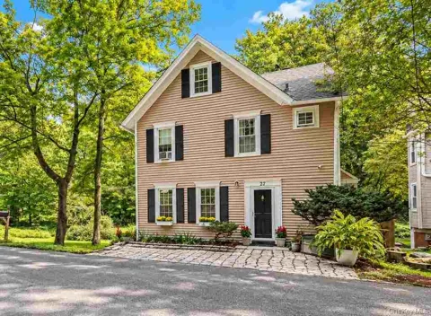 27 Mill River Road