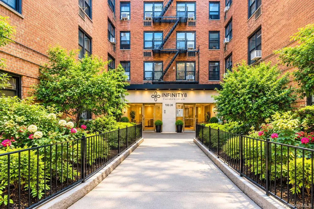132-35 Sanford Avenue #5R Flushing, NY 11355