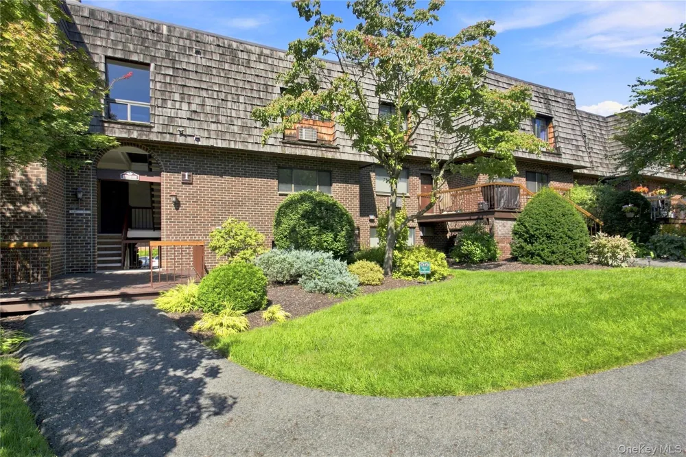 1 Briarcliff Drive S #4 Ossining, NY 10562