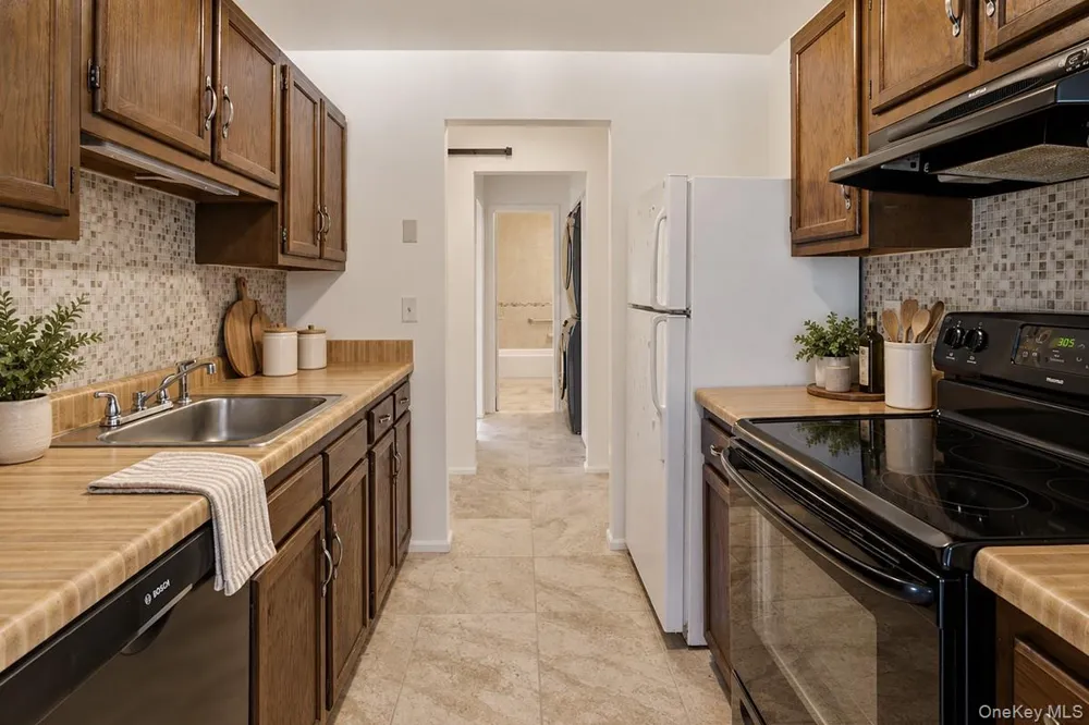1 Briarcliff Drive S #4 Ossining, NY 10562