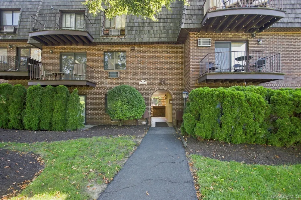 1 Briarcliff Drive S #4 Ossining, NY 10562