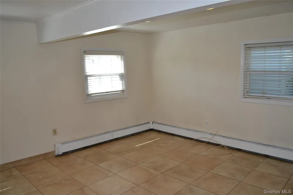 516 Long Beach Road Island Park, NY 11558