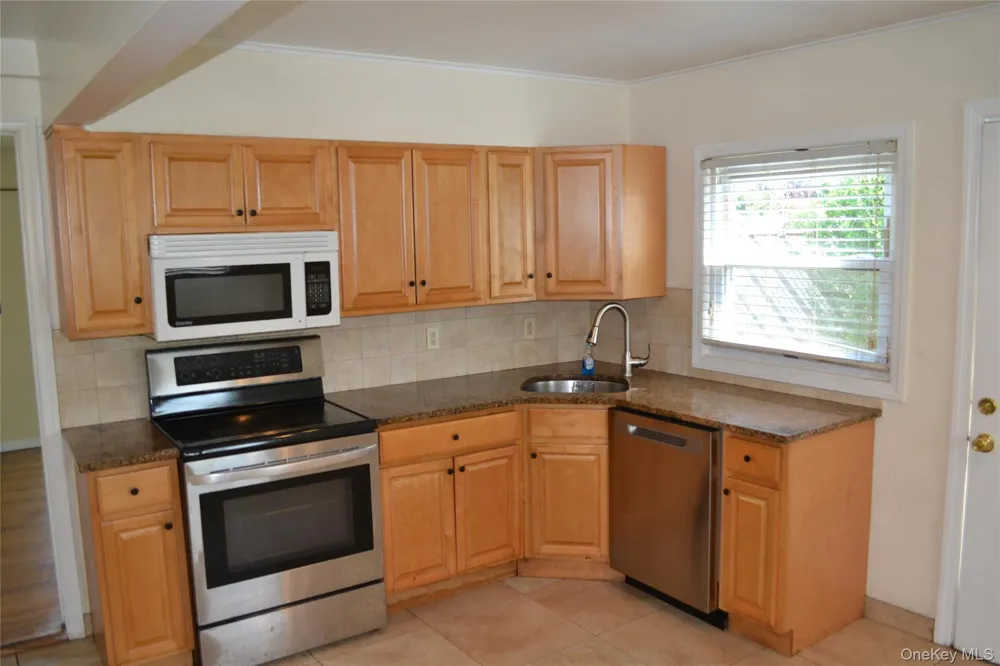 516 Long Beach Road Island Park, NY 11558