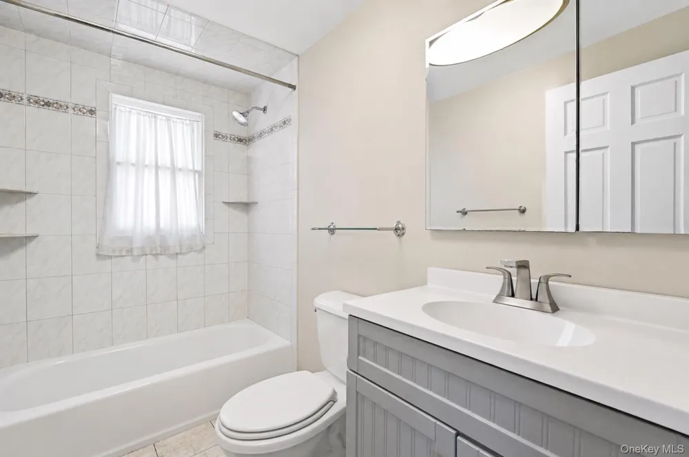 12 Cable Lane Hicksville, NY 11801