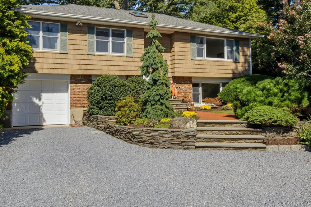 772 Pulaski Road Greenlawn, NY 11740
