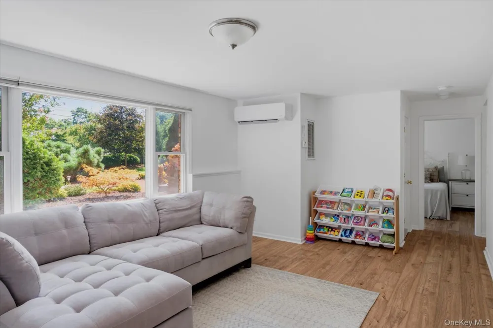 772 Pulaski Road Greenlawn, NY 11740