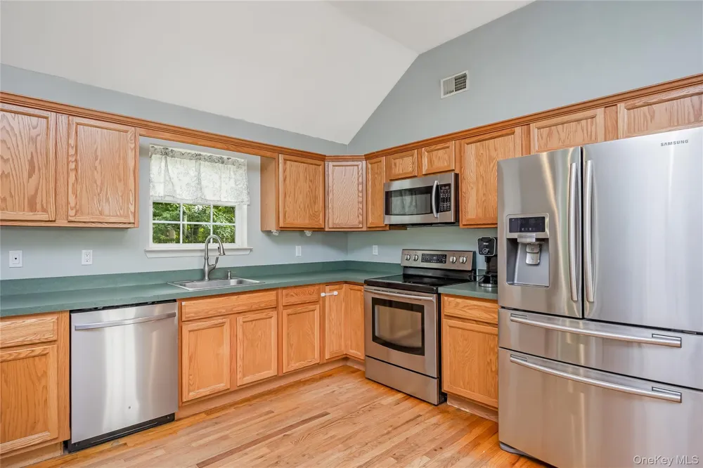 393 W End Avenue Shirley, NY 11967