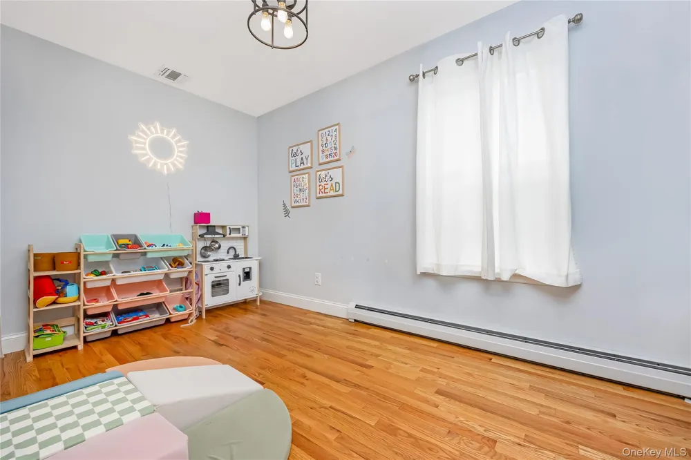 393 W End Avenue Shirley, NY 11967